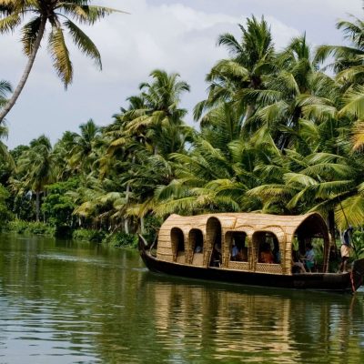 kerala delighyt with cruises